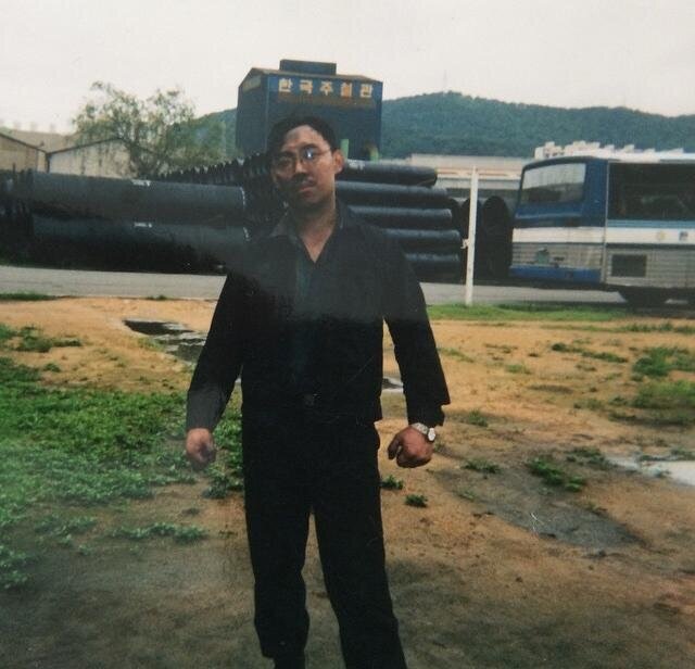 На завод требуются крепкие парни, желательно иностранцы