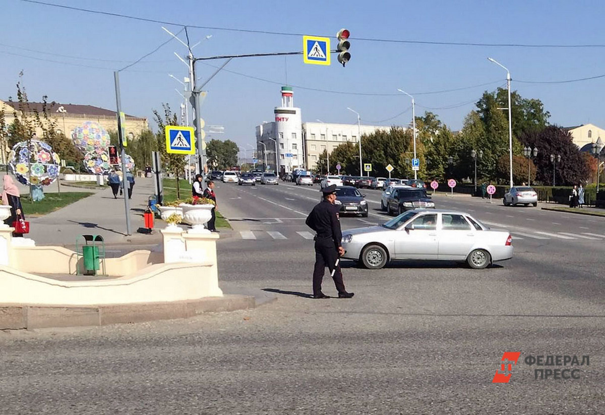 По итогам встречи с сотрудниками Госавтоинспекции мэрия Владивостока утвердила комплекс мер.  Фото: Фото: ФедералПресс / Андрей Гусий