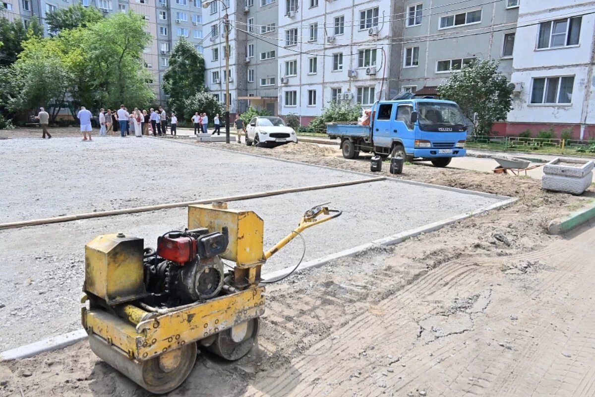    Хабаровчане создают во дворах новые детские и спортивные площадки