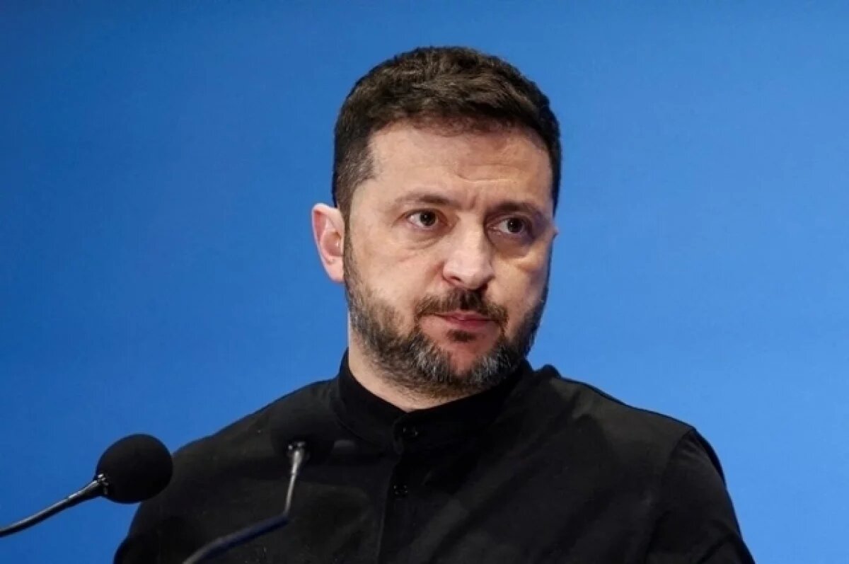    Азаров: Зеленский будет вести игру, чтобы не допустить мира