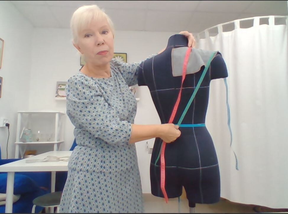 Фрагмент видеозанятия по снятию мерок