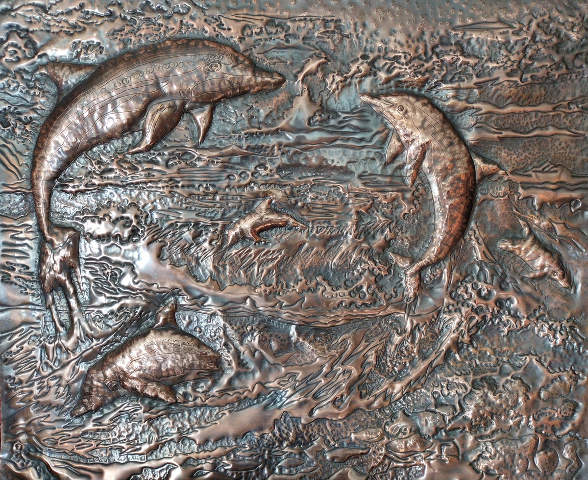 Чеканка . " Дельфины " . Панно . Медь . 60х72 .Иркутск 2021 г.