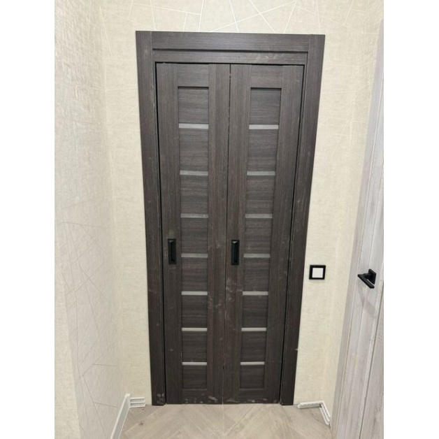 Дверь–книжка. Фото от клиента Фабрики дверей