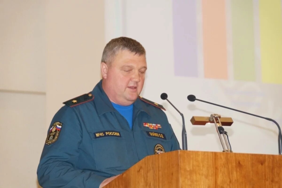    Экс-начальник МЧС Самарской области Олег Бойко обвинен в коррупции.