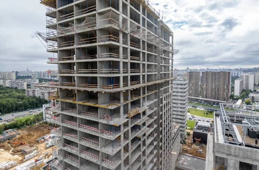     На фото ход строительства ЖК «Страна.Озерная» от застройщика «Страна Девелопмент»