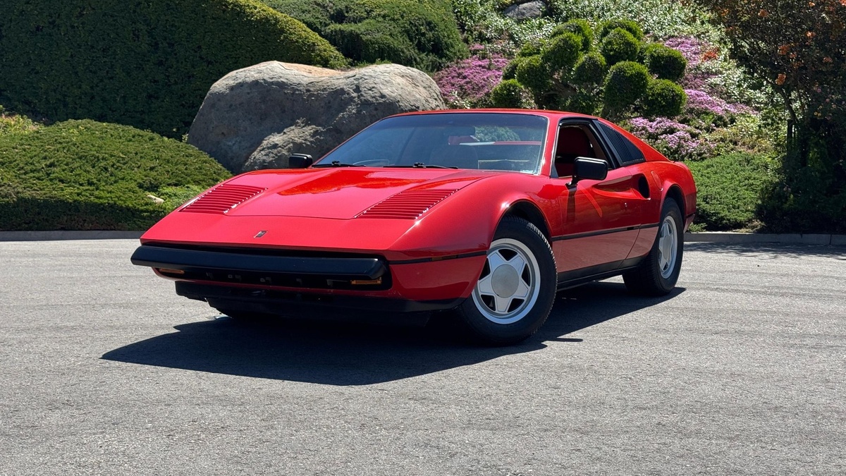 Pontiac Fiero Mera
