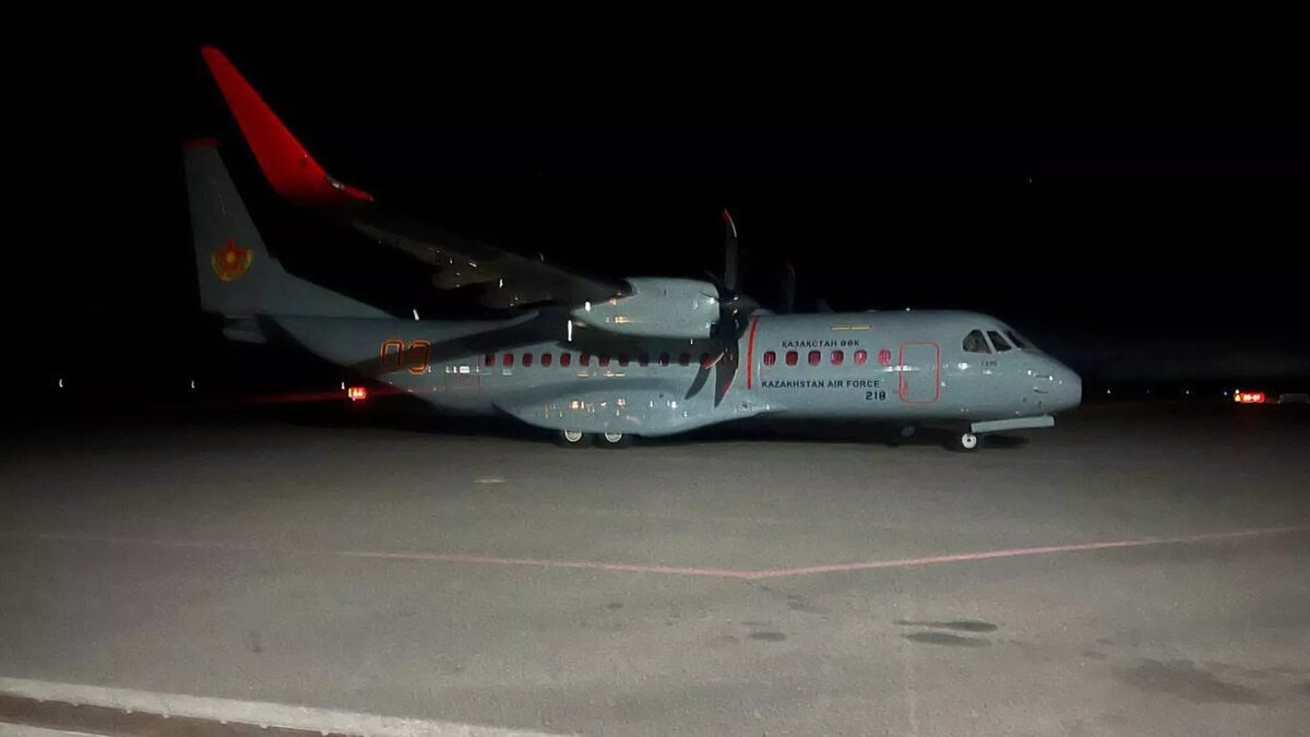 Самолёт С-295 военно-транспортной авиации министерства обороны, который направился на место происшествия по указанию Токаева / © Photo : Пресс-служба министерства здравоохранения Казахстана