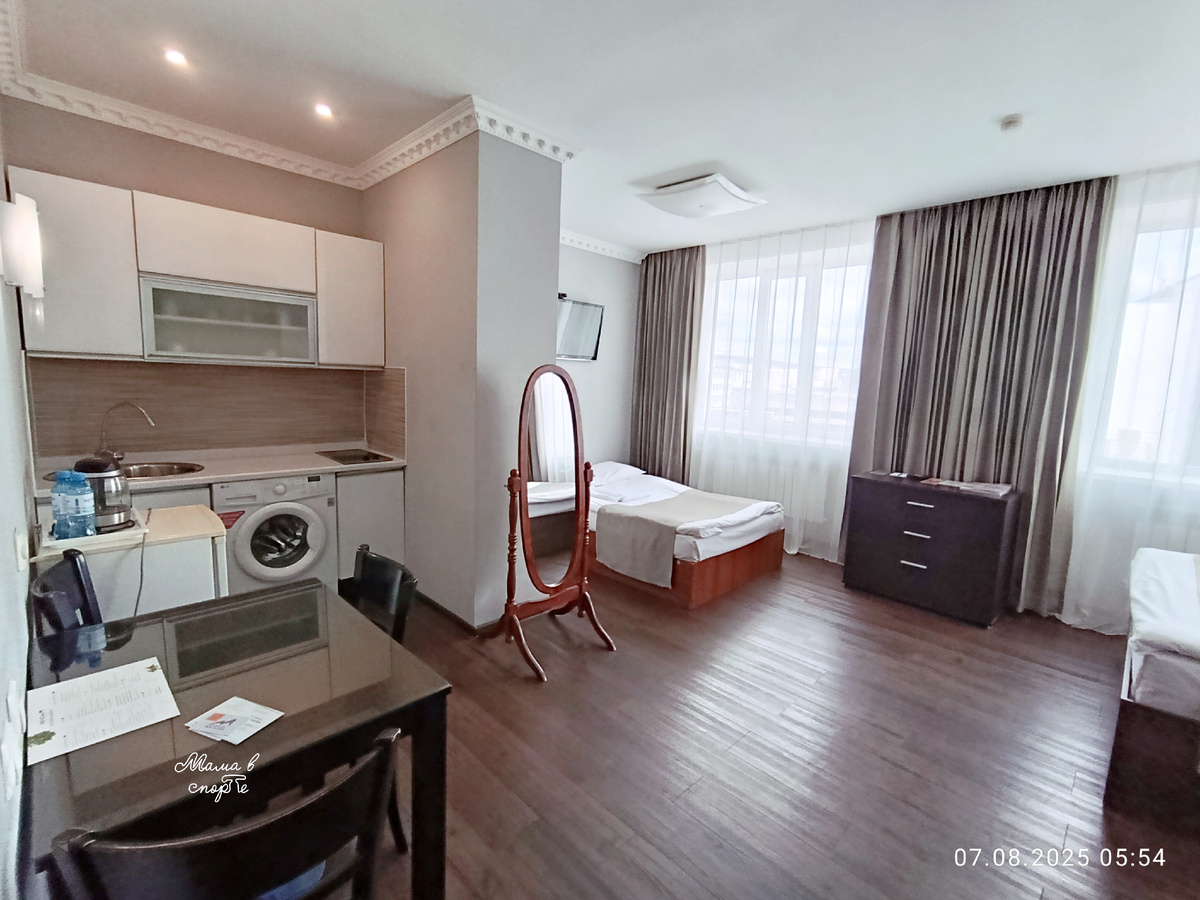 Наш номер в гостинице "Магадан".