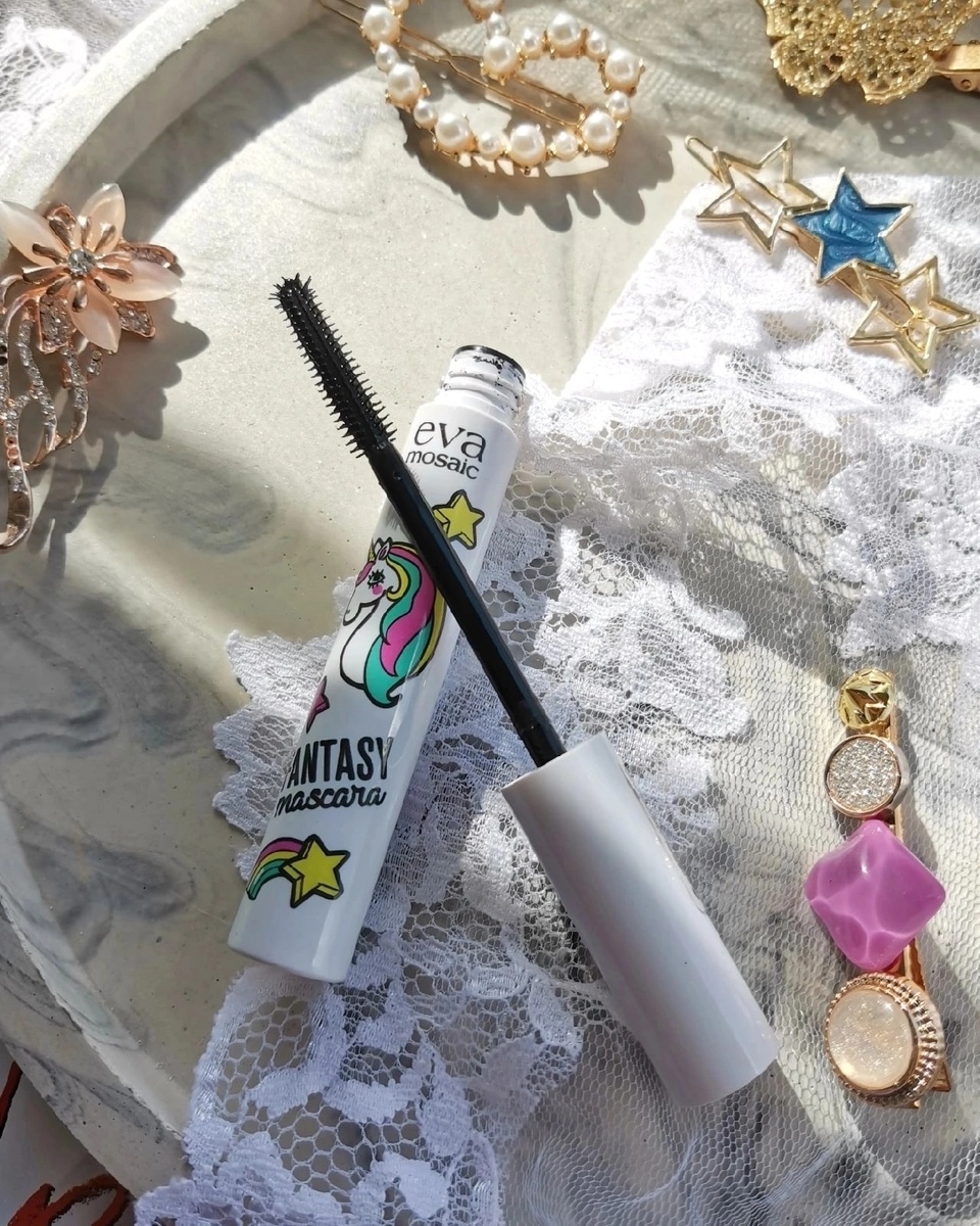 Тушь "Fantasy Mascara" от бренда "Eva Mosaic", щёточка 