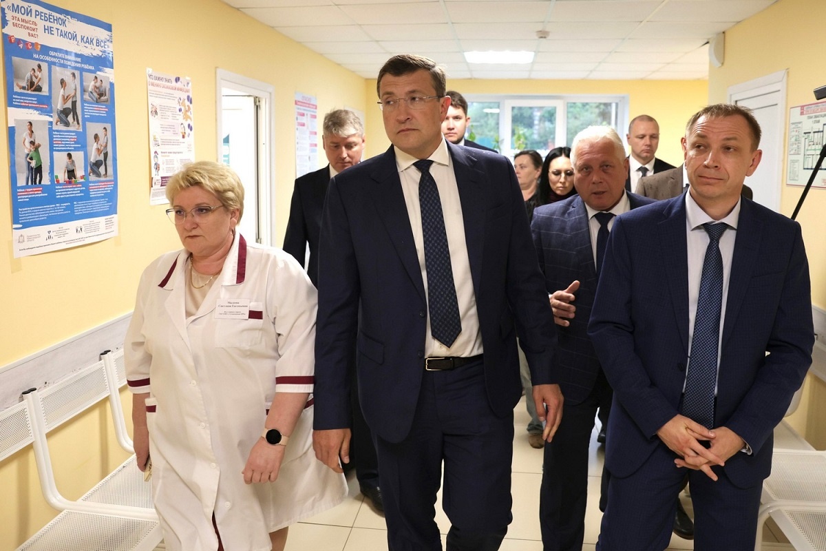    Глеб Никитин поручил обеспечить необходимое количество компьютеров, чтобы каждый врач мог работать в единой медицинской информационной системе