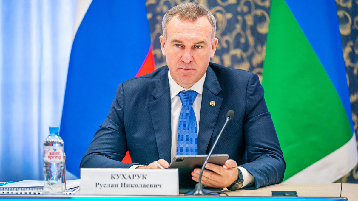    Руслан Кухарук приглашает югорчан подписаться на его канал в МАХ