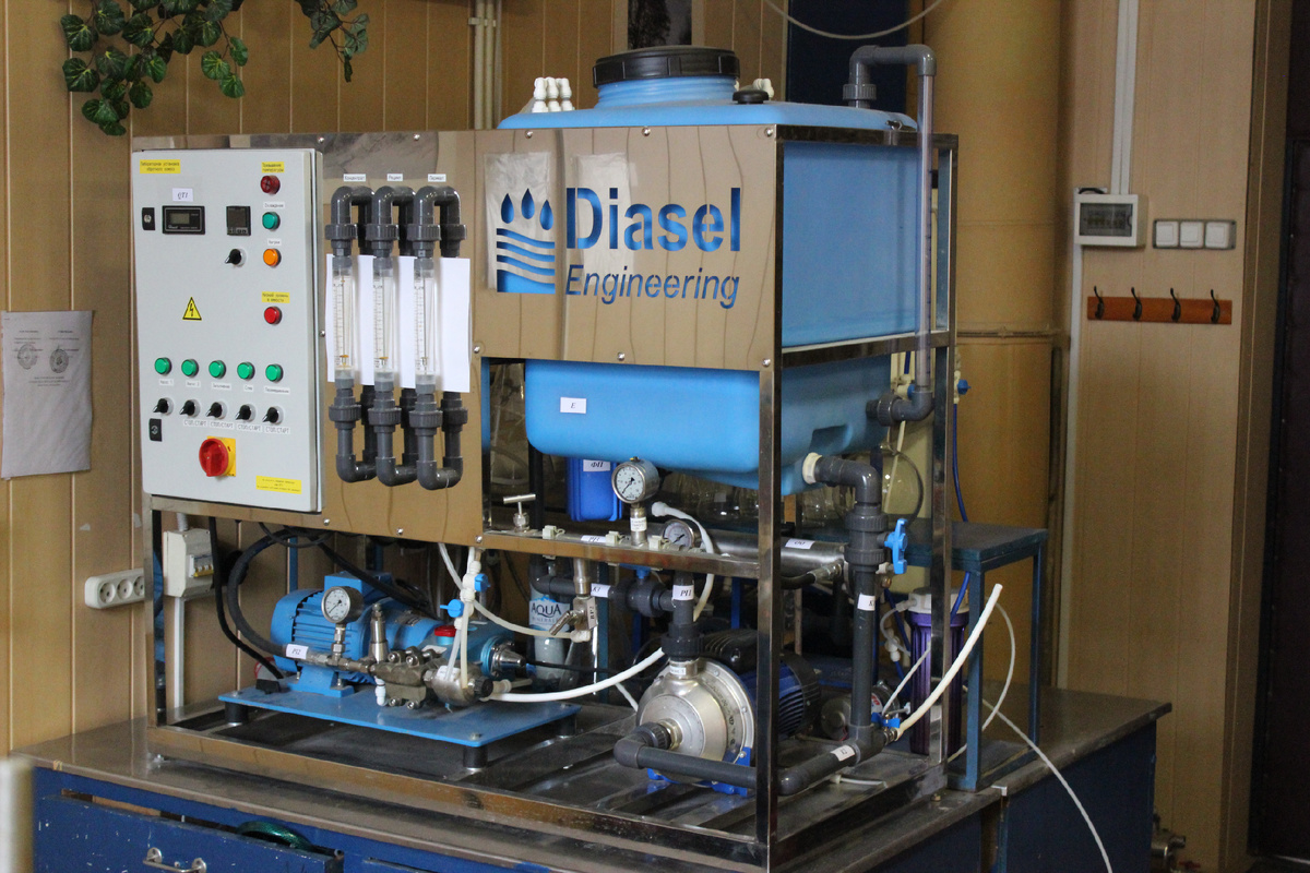 Пример оборудования для получения бидистиллированной воды