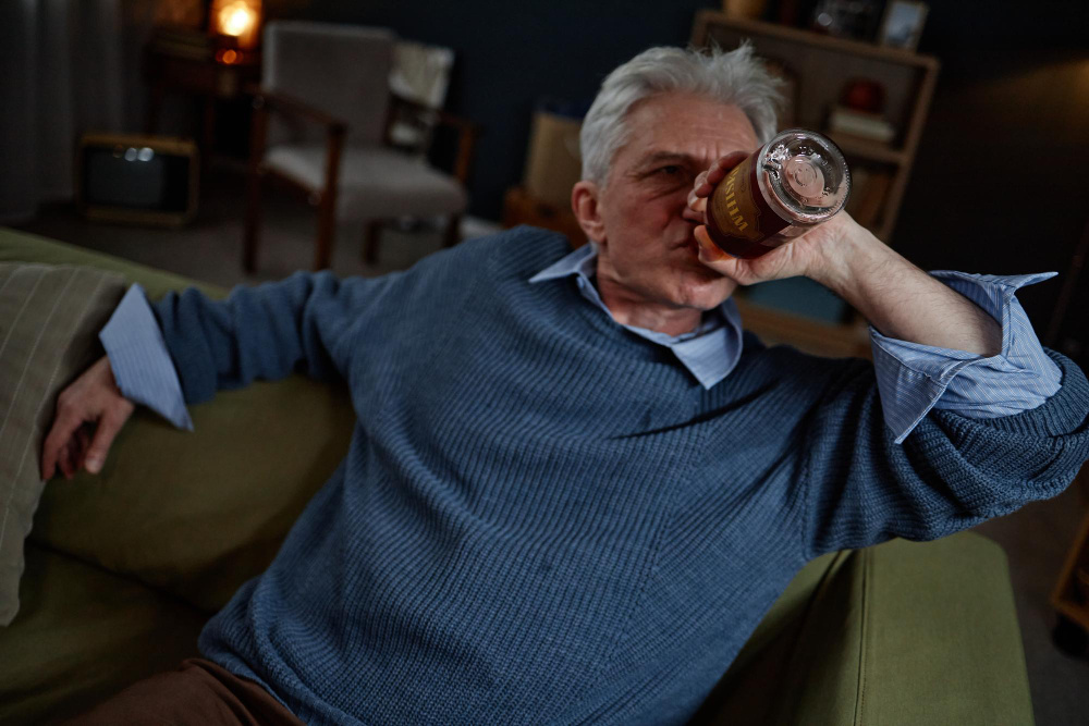 Этапы становления хронического алкоголизма. (источник изображения: freepik.com)