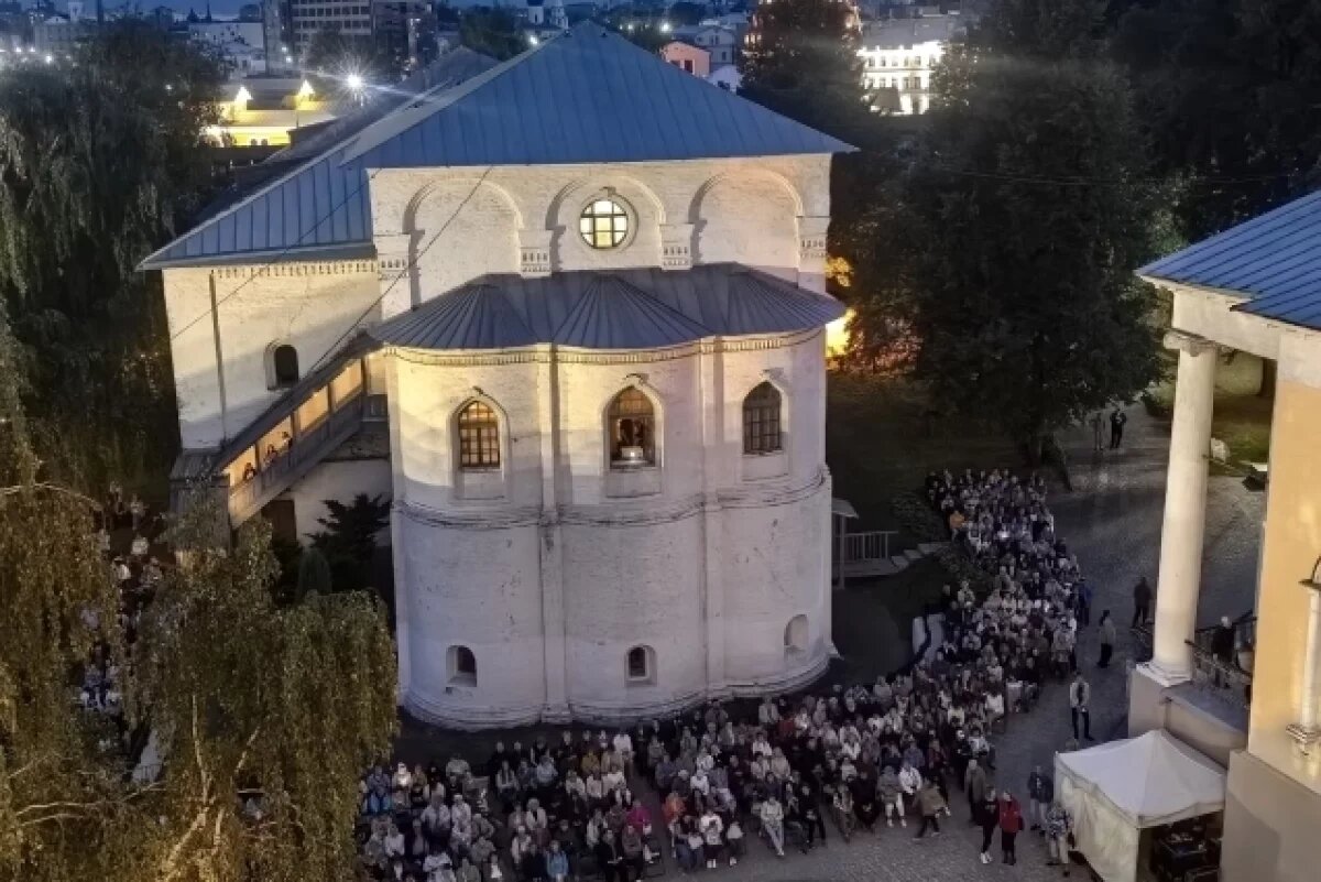    Ярославцы послушали колокольный звон на фестивале искусств