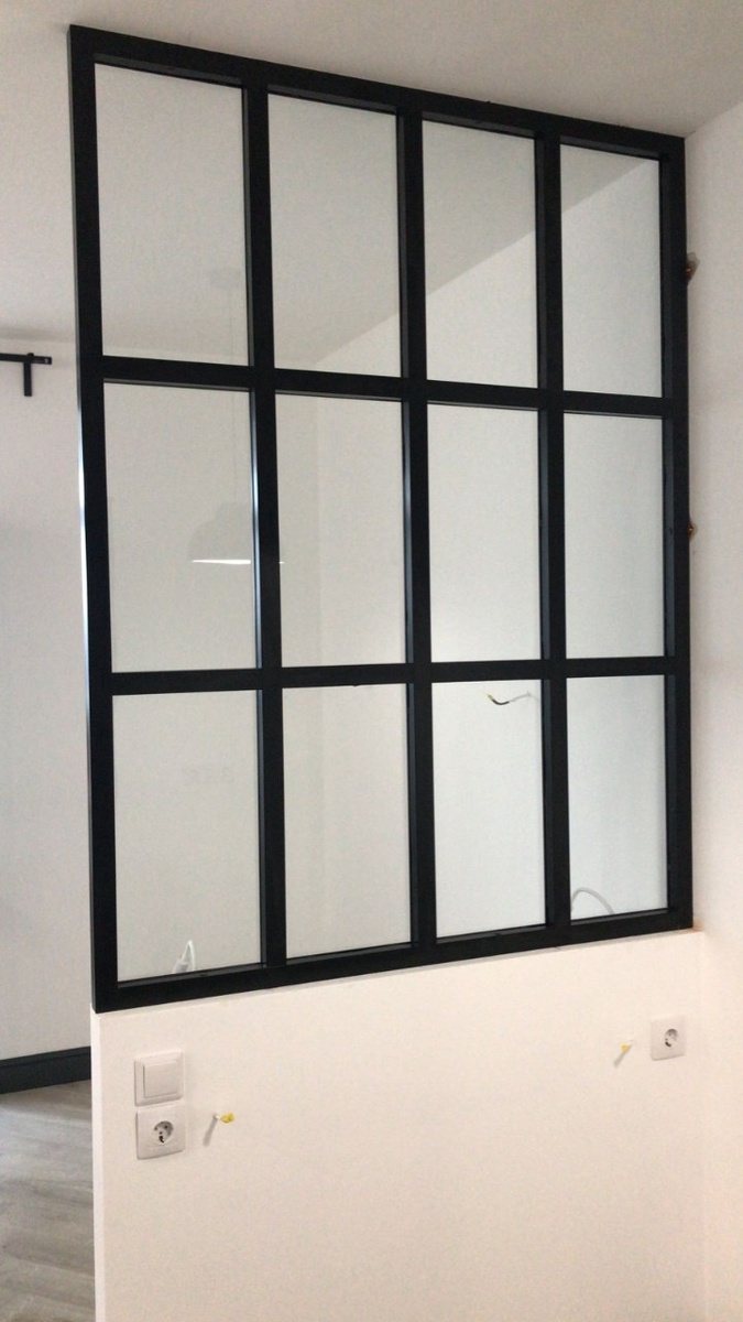 Стационарная перегородка.