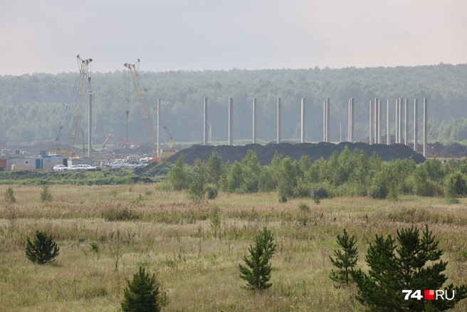 Стройка видна издалека
Источник: Михаил Шилкин 