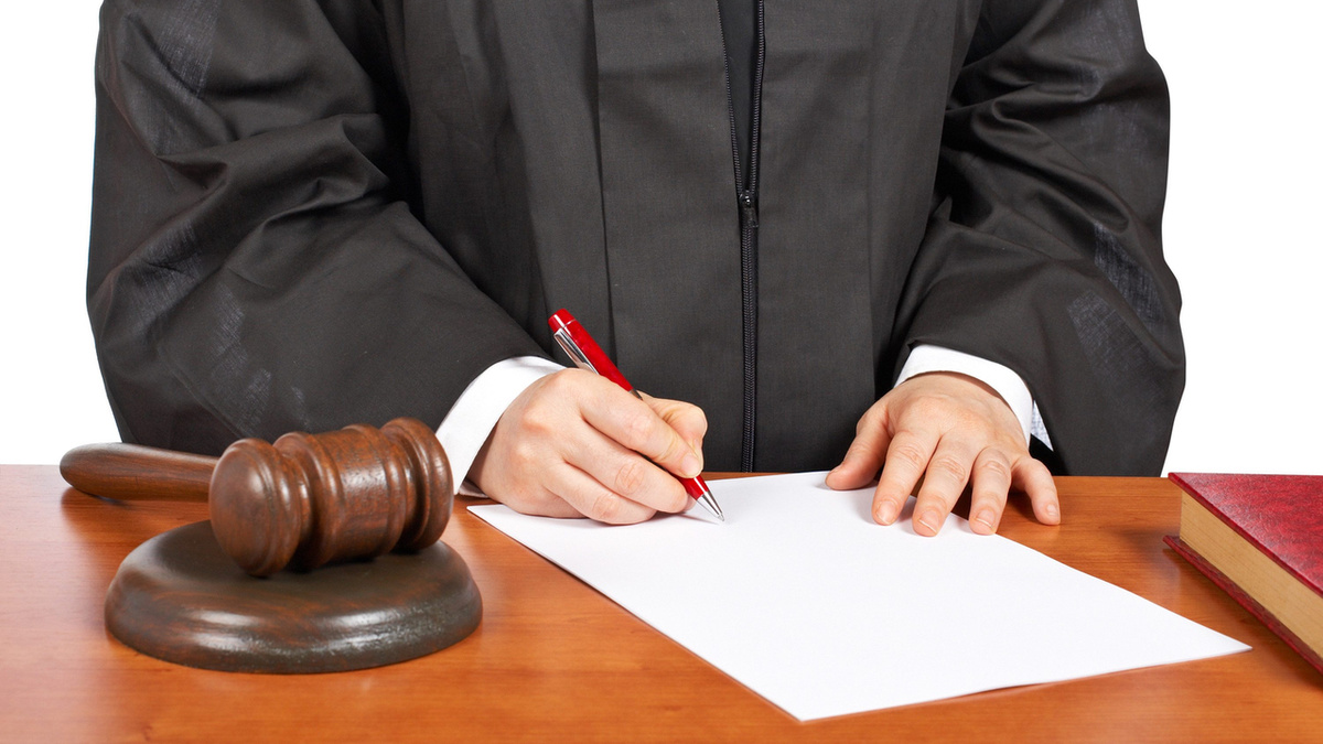 Через какое время МФО идут в суд при длительных просрочках?