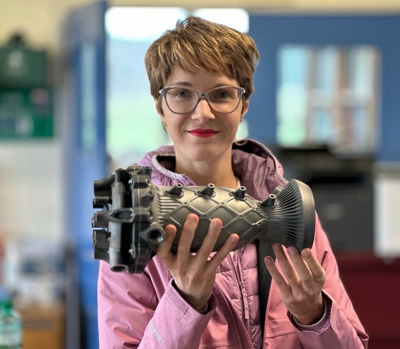 Йозефине Лисснер с ракетным жидкостным двигателем мощностью 6 кН, работающим на смеси керосина и жидкого кислорода (Kerolox). Напечатан из Inconel 718 на аддитивной установке HBD © LEAP 71