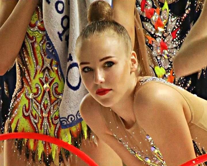 Ангелина Шкатова – одна из таких звезд, чья история доказывает, что талант можно найти в самых неожиданных местах