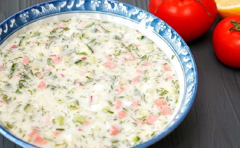 Летняя окрошка на кефире и минералке: секрет лёгкости и свежести