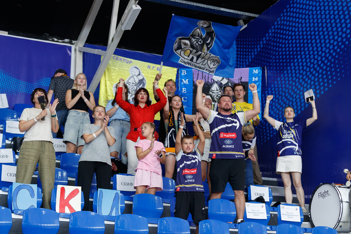 Болельщики СКИФа. Фото: ГК «Виктор»