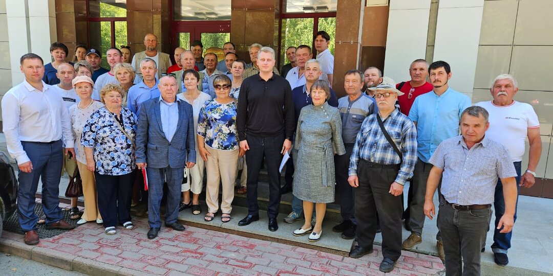 Кандидат в Губернаторы Свердловской области Александр Ивачёв встретился с жителями Красноуфимска