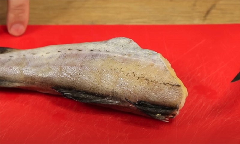 Минтай в банке: как сделать бюджетную рыбу сочнее красной