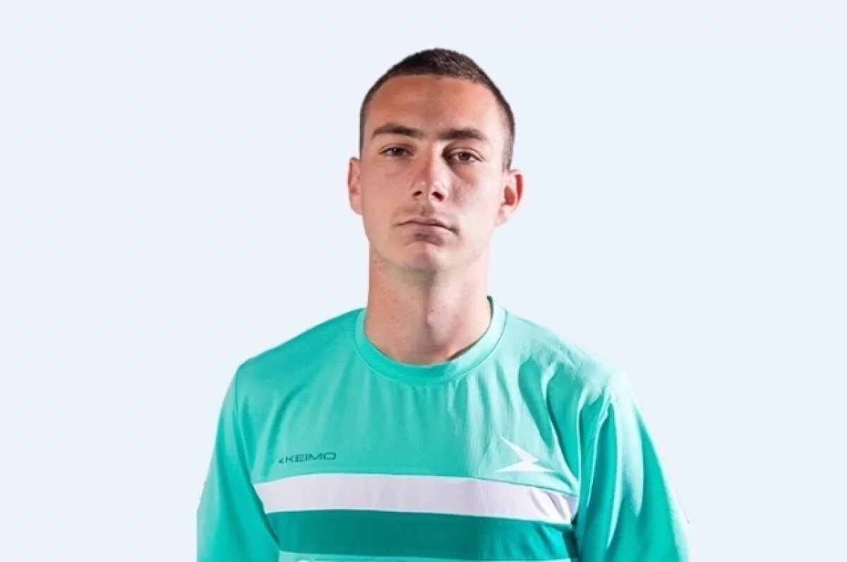    Сбежавший с Украины футболист Роспутько получил паспорт РФ и ушел в «Чайку»