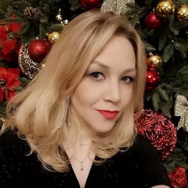     Певица Елена Терлеева впервые вышла замуж