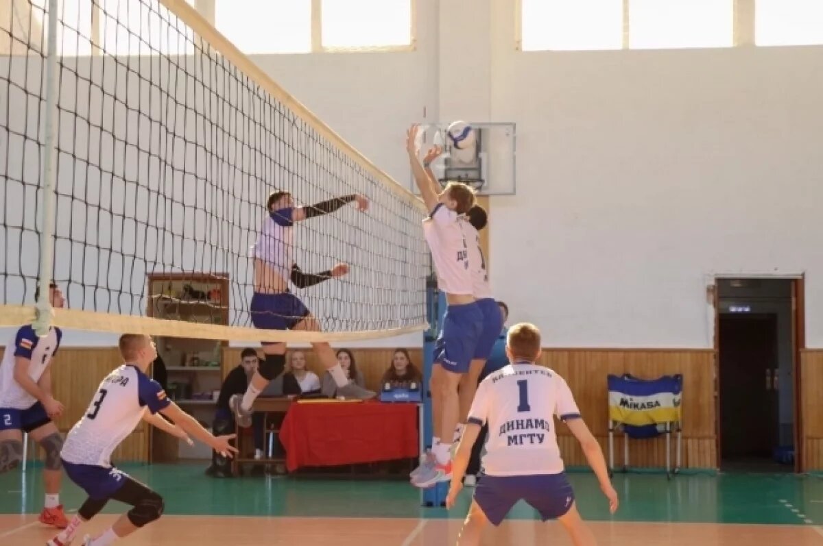    Забайкалец Роман Порошин вызван в сборную России по волейболу