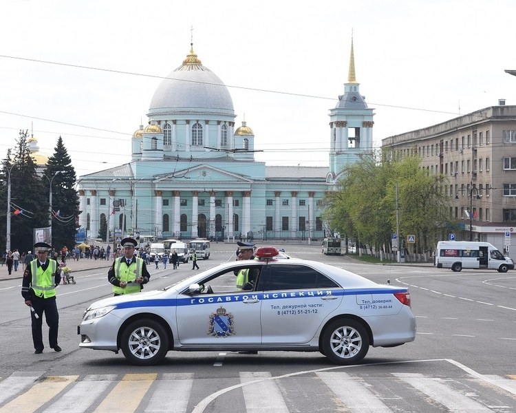     1056 курских водителей оштрафованы за выезд на встречку