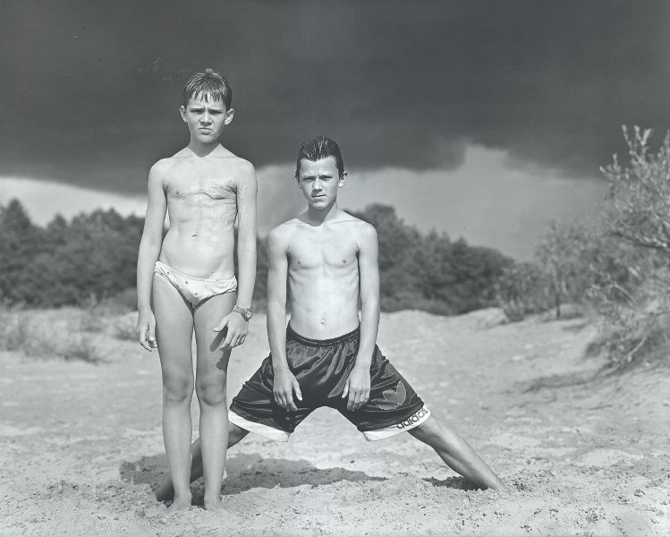 «Саша и Леша (Сестрорецкий курорт)-I». Евгений Мохорев, 1998 год, г. Санкт-Петербург, МАММ/МДФ.
