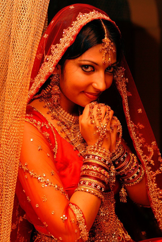 Рози в образе для традиционного танца