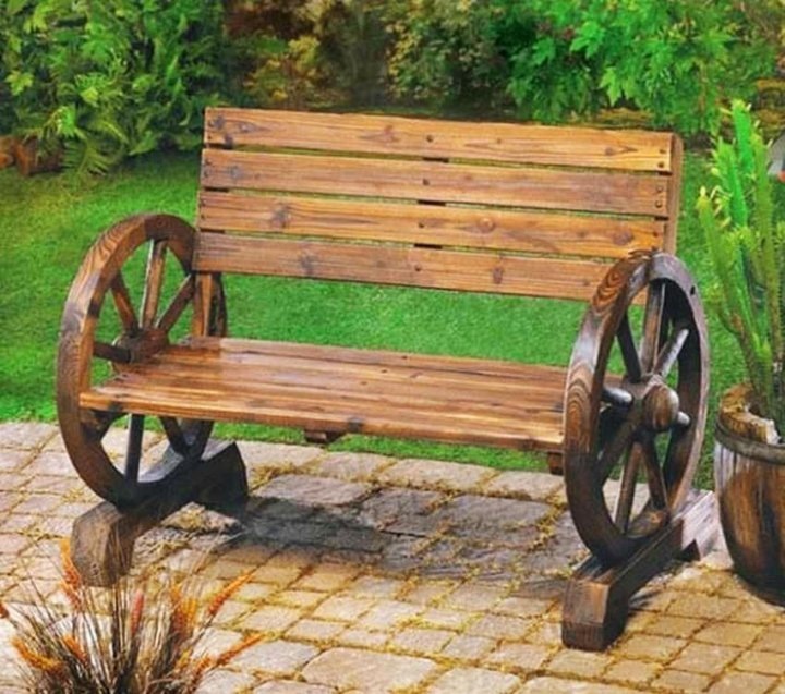 Сравните со следующими фото как один и тот же элемент может соответствовать разным стилям. Скамейка в стиле кантри. Идеально подойдет  для экодомов. Фото из открытых источников Интернет
