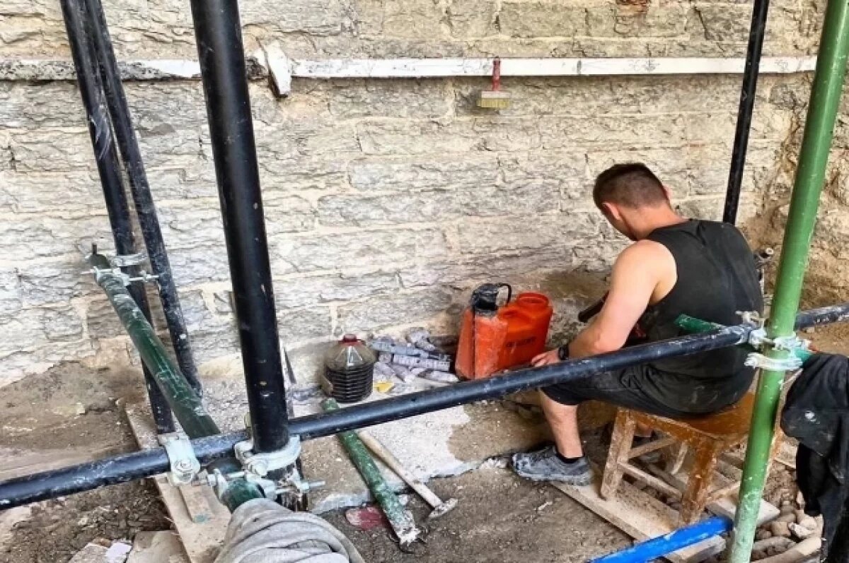    Скульптуру оленя отправили на реставрацию с Агинского тракта в Чите