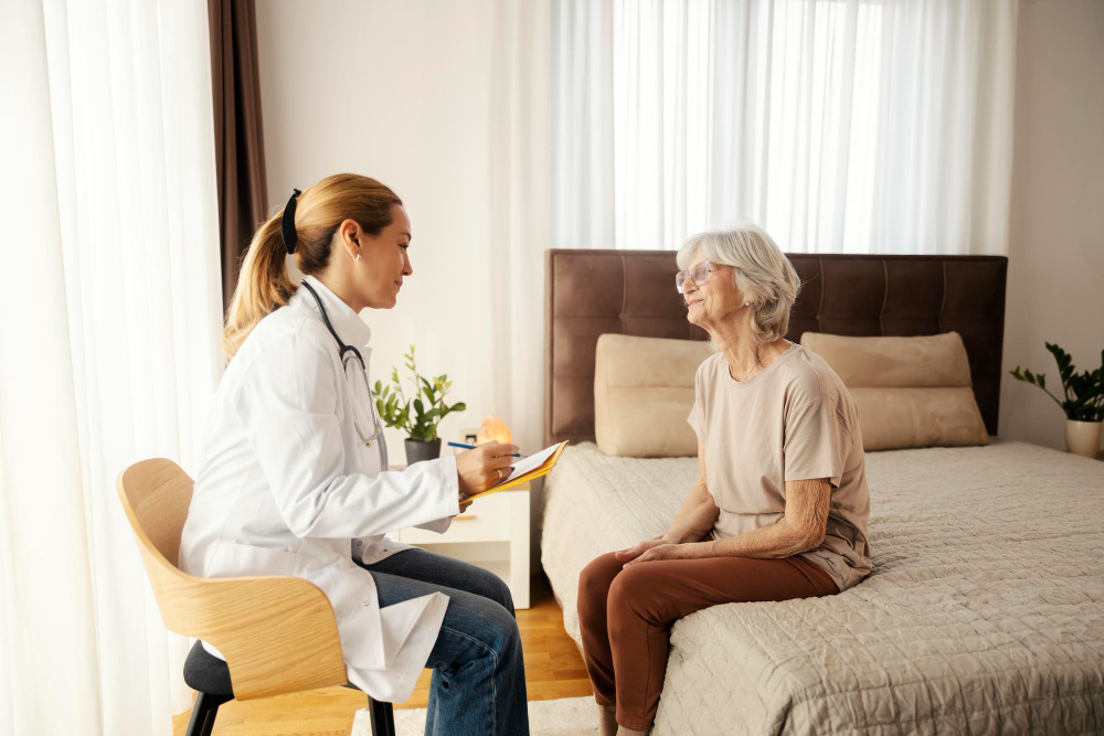 Как помочь наркоману при опиоидной ломке дома. (источник изображения: freepik.com)