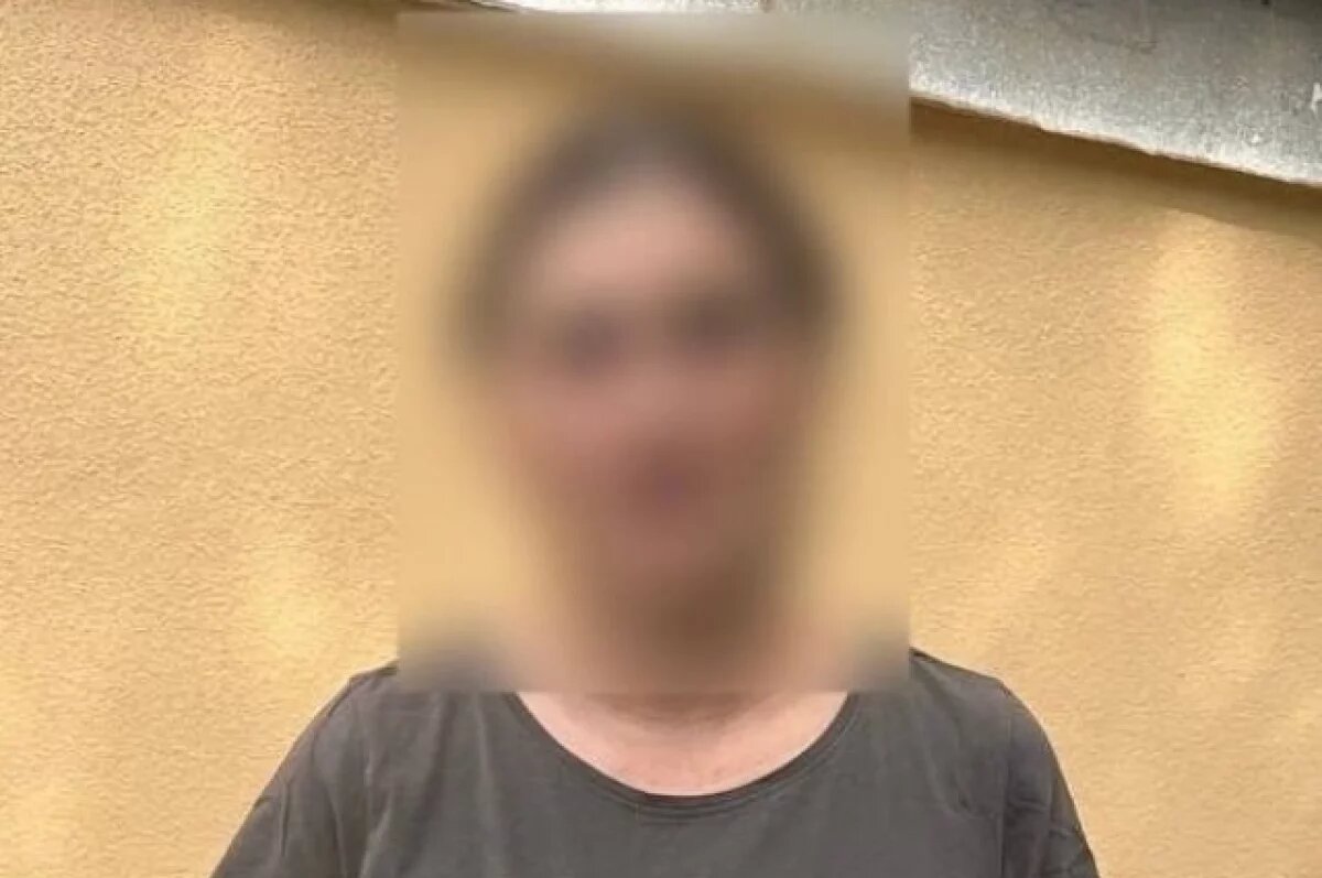    В Челябинске задержали женщину, похитившую у пенсионера более 200 тыс руб