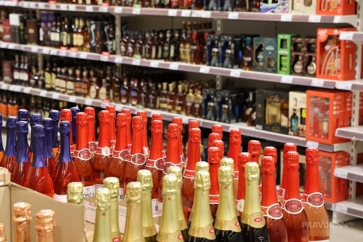    Нижегородцы и гости города не смогут приобрести алкогольную продукцию в радиусе 500 метров от школ и детских садов