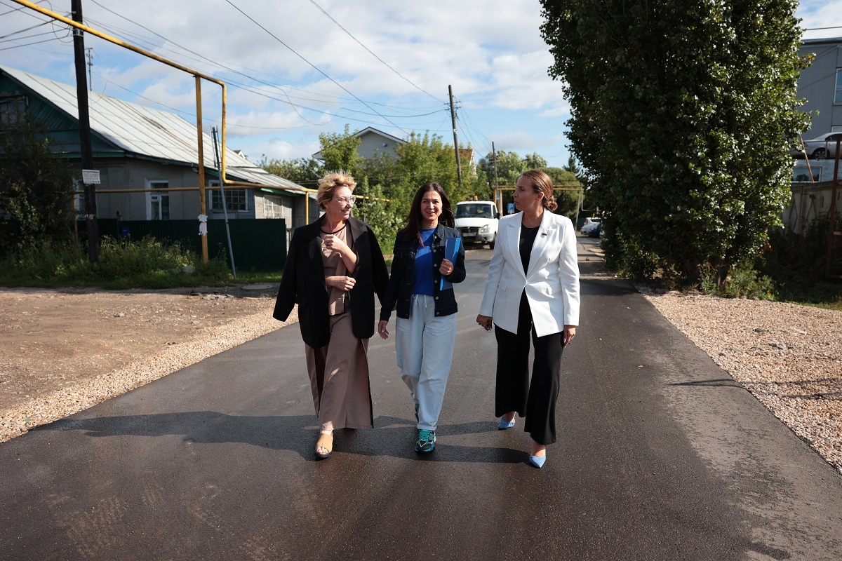    Новый асфальт положили в частном секторе - на улицах Пермской, Гурьевской и Серпуховской