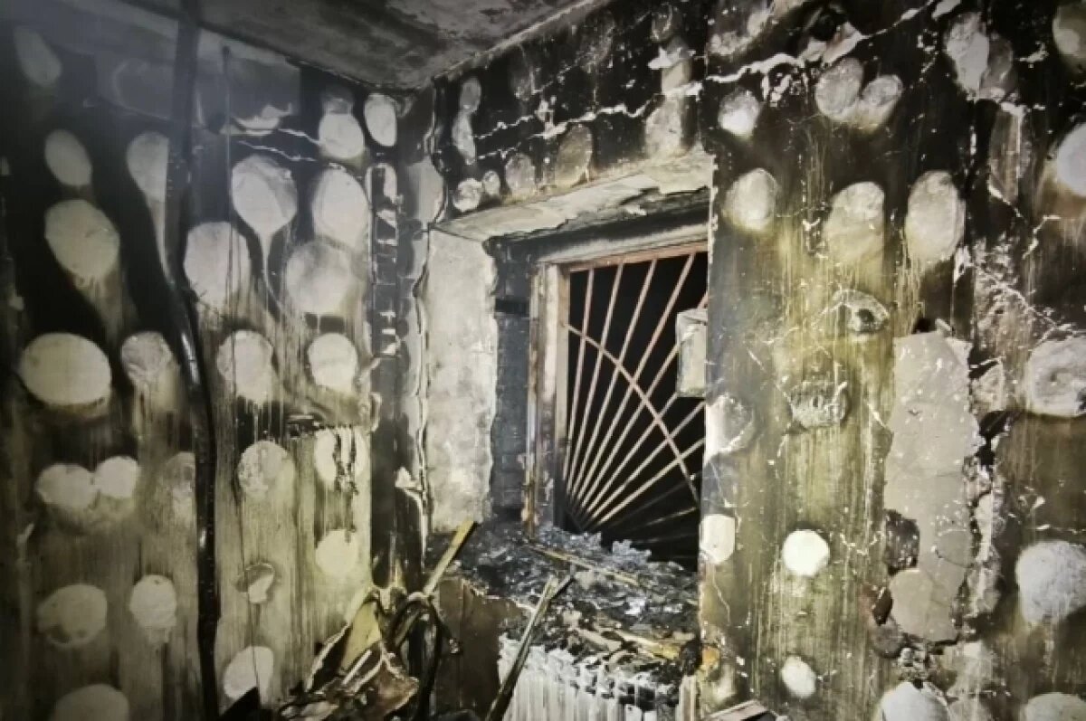    73 человека эвакуировались из горящей больницы в Коми