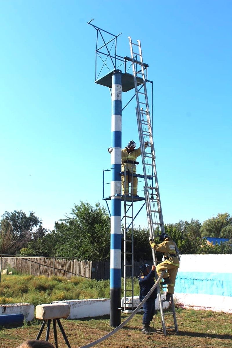 Воспитанники трудового лагеря Наримановского района посетили пожарную часть №11 ГКУ "Волгоспас"