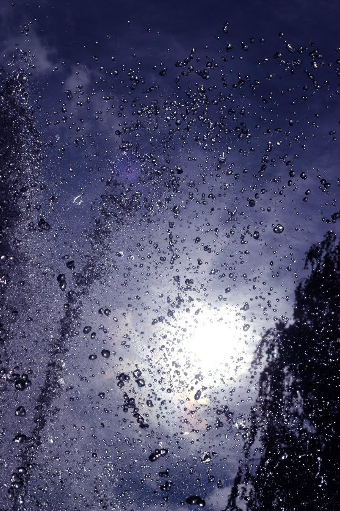 фонтан, вид снизу