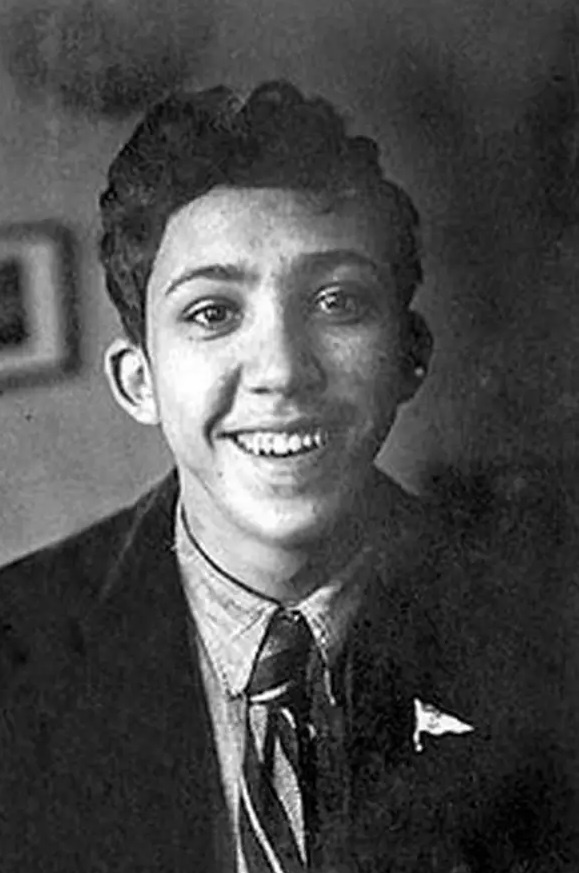 Юрий Никулин в детстве