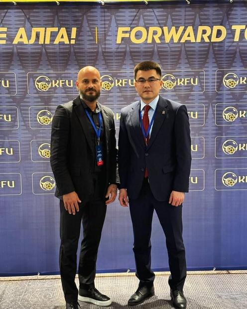 Эдгар Бернхардт и Медер Сыдыков. Фото из соцсетей Эдгара Бернхардта