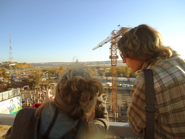 как это было? коренные иркутяне наблюдают за стройкой