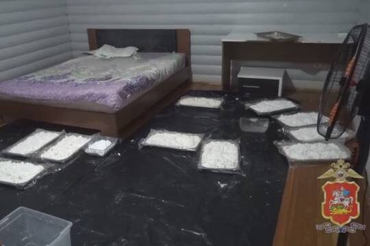    Полицейские в Солнечногорске ликвидировали нарколабораторию и изъяли более 40 кг наркотиков