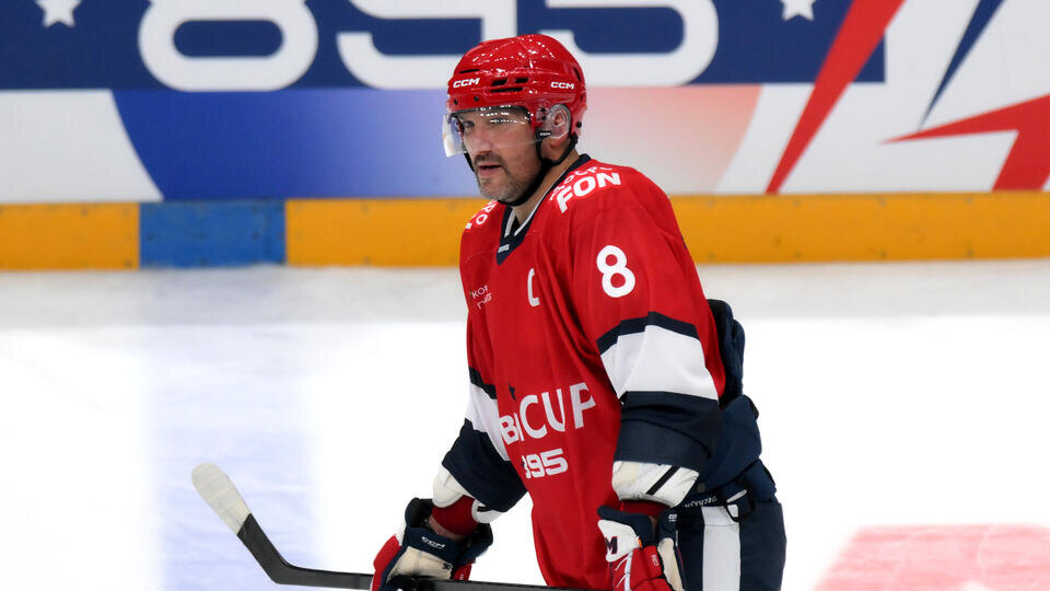     В НХЛ заявили, что номер Овечкина хотят вывести из обращения в "Вашингтоне" РИА Новости/Григорий Сысоев