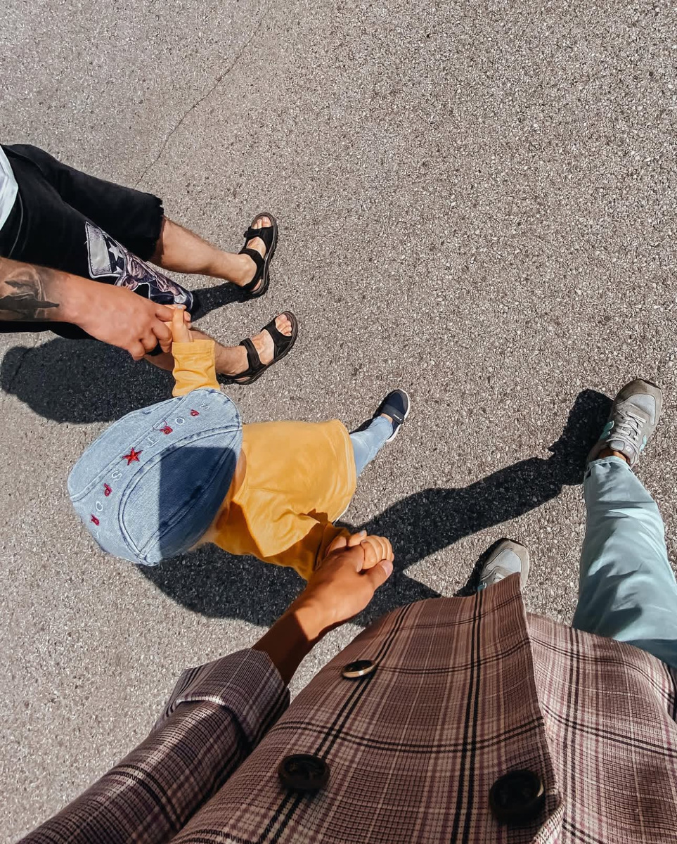 Прогулки на троих