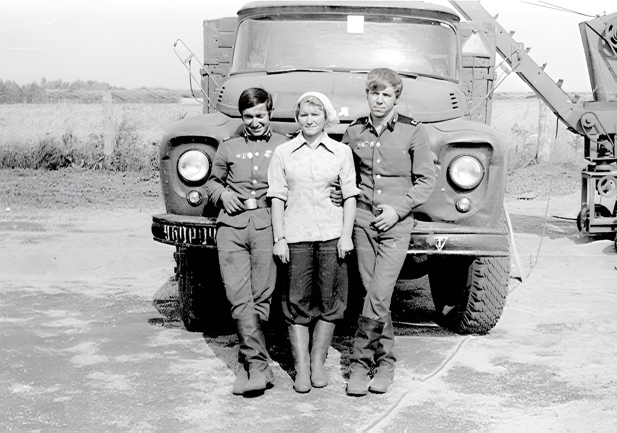 Бойцы целинной роты. Фото для иллюстрации из сети.