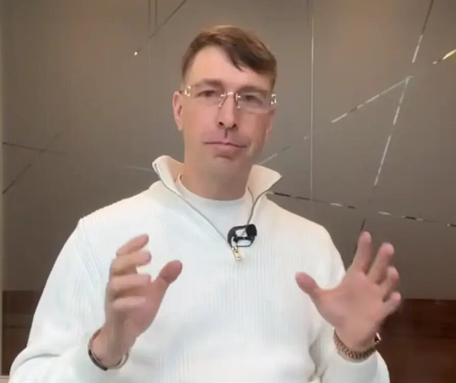    Алекс Лесли. Фото: стоп-кадр видео из соцсетей блогера